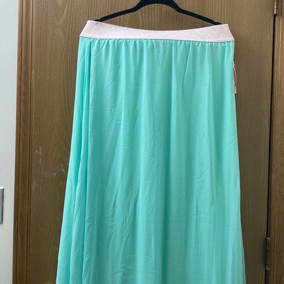 NWT LulaRoe Skirt size large - Picture 3 of 4